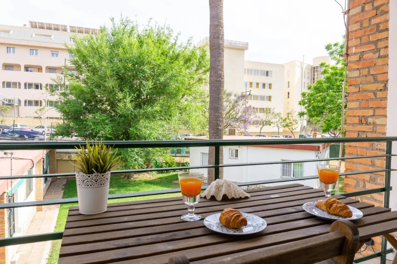 Bahamonte Apartment Beach Малага